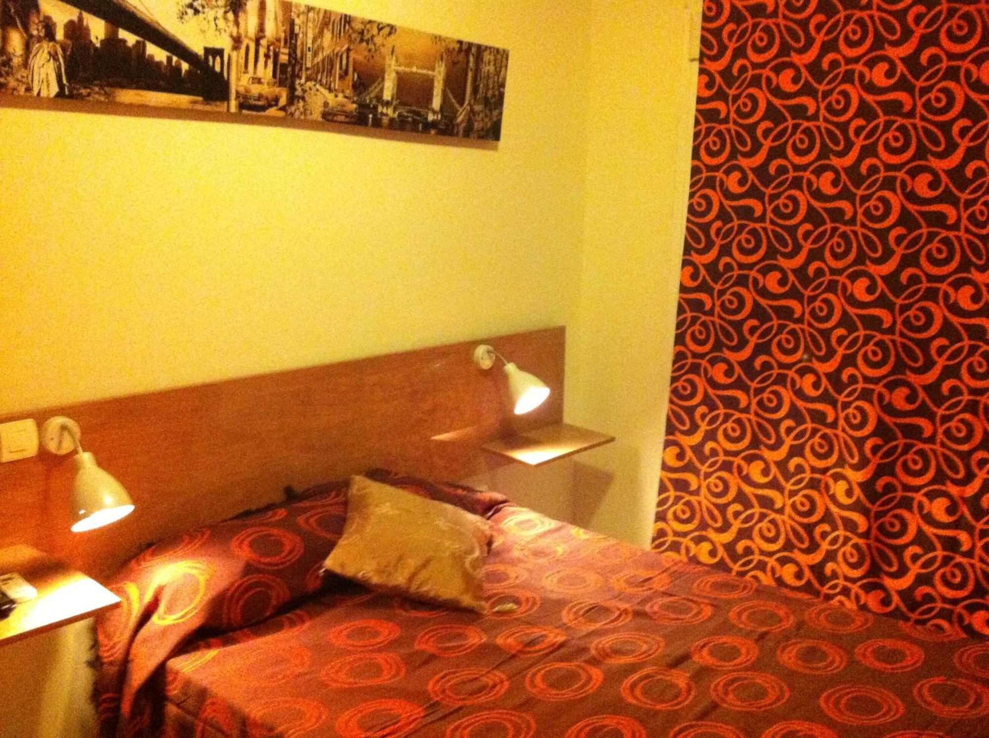 Hostal Neptuno Caces Exterior foto